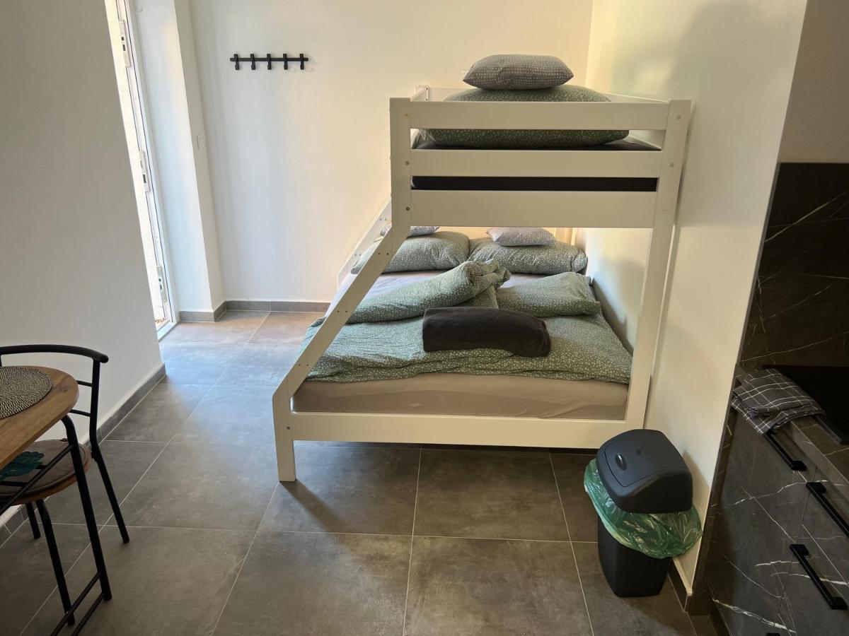 Hobiti Apartman - Bilbo Černá v Pošumaví Εξωτερικό φωτογραφία